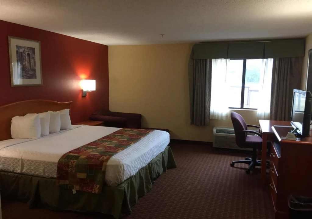 Millennium Inn
