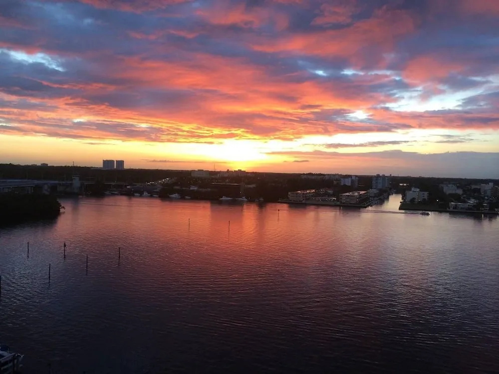 Le Golden Bay 902 by Go Florida Condo, Sunny Isles