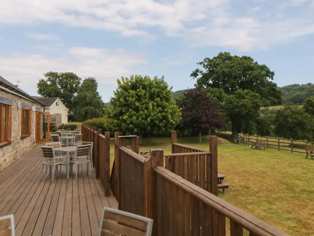 Harcombe House Bungalow 12