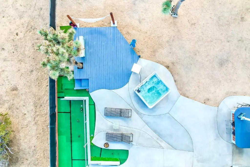 The Way Out Ranch. Escape to Solitude on 2.5 acres