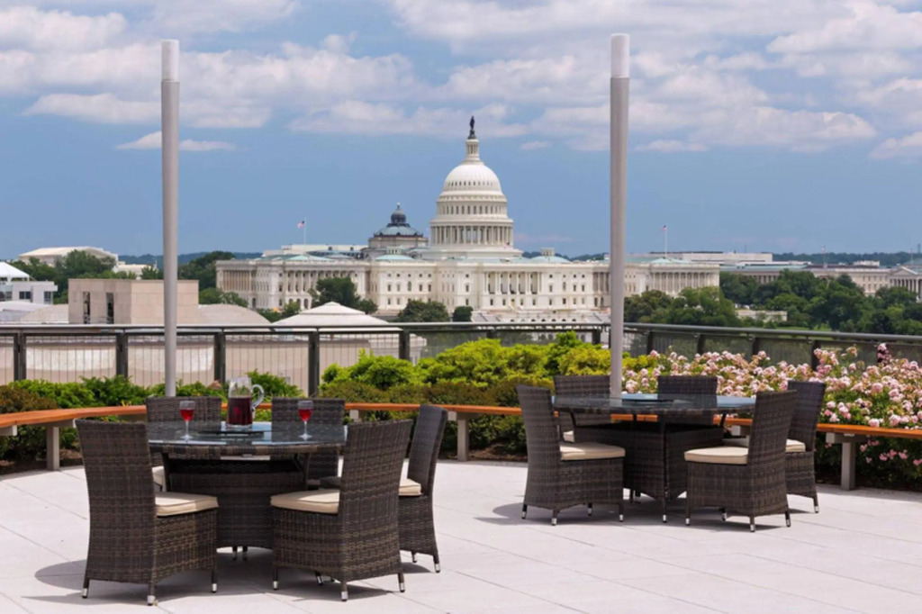Bridgestreet at Newseum Residences