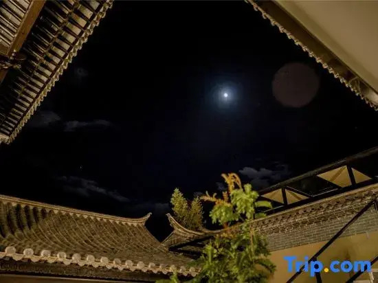 Jianshui · Jing Su Tao Ran Xi Xin Xiao Zhu (Zitao Town)