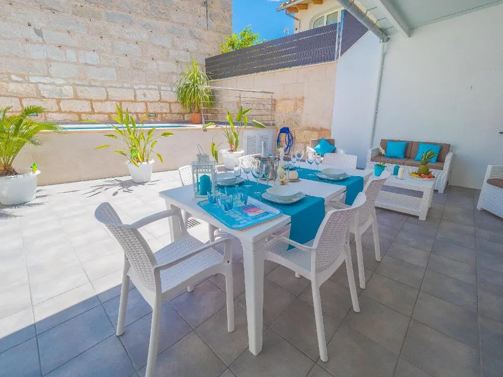 Apartamento Piscina Muro