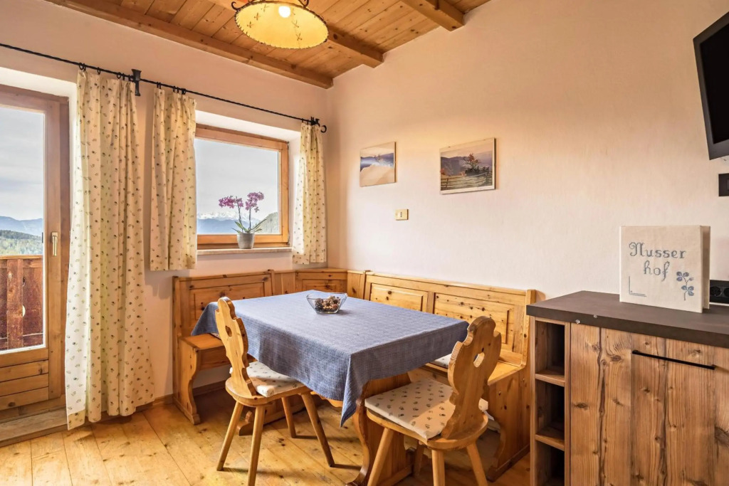Ferienwohnung Sonnenblume Nusserhof