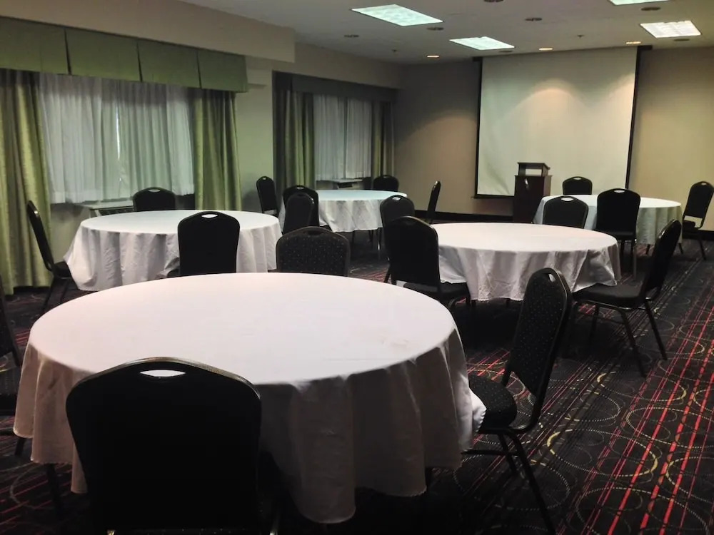 Inn at Fox Chase