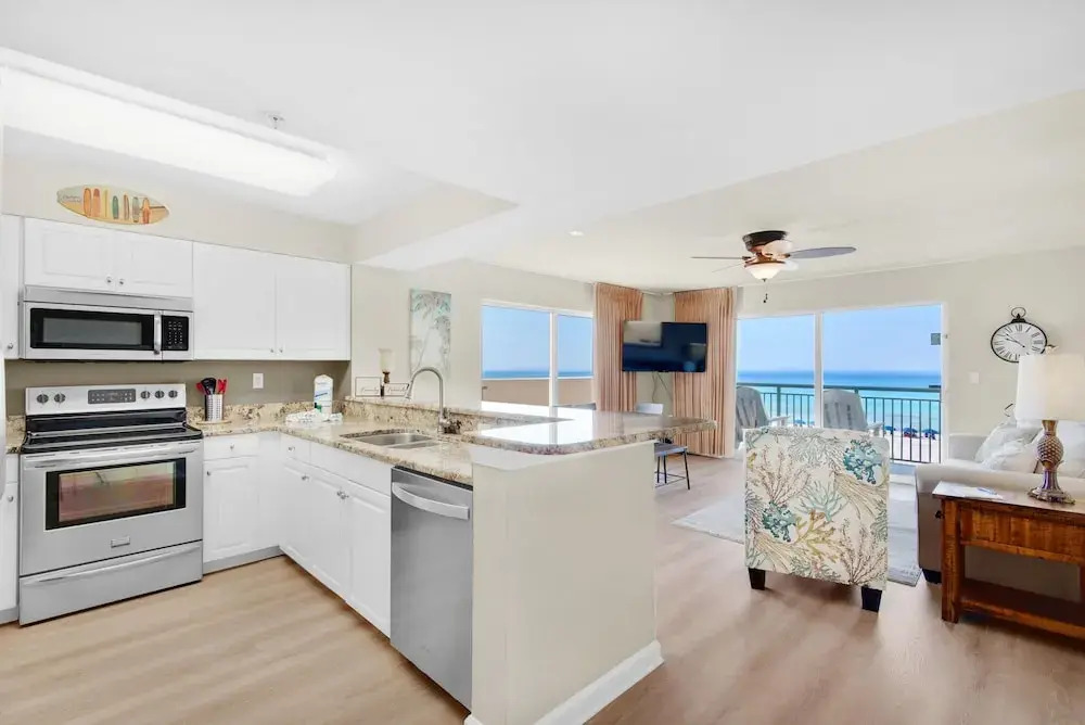 Pelican Isle 301