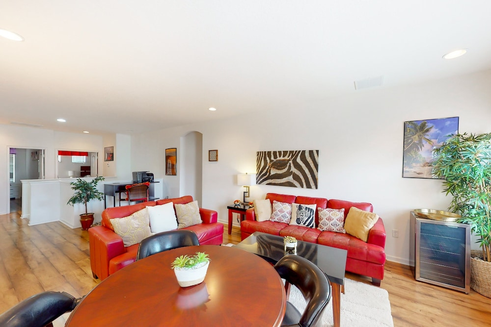 Gated-entry Townhome With Private Pool, Patio, Game Room, AC, & W/D