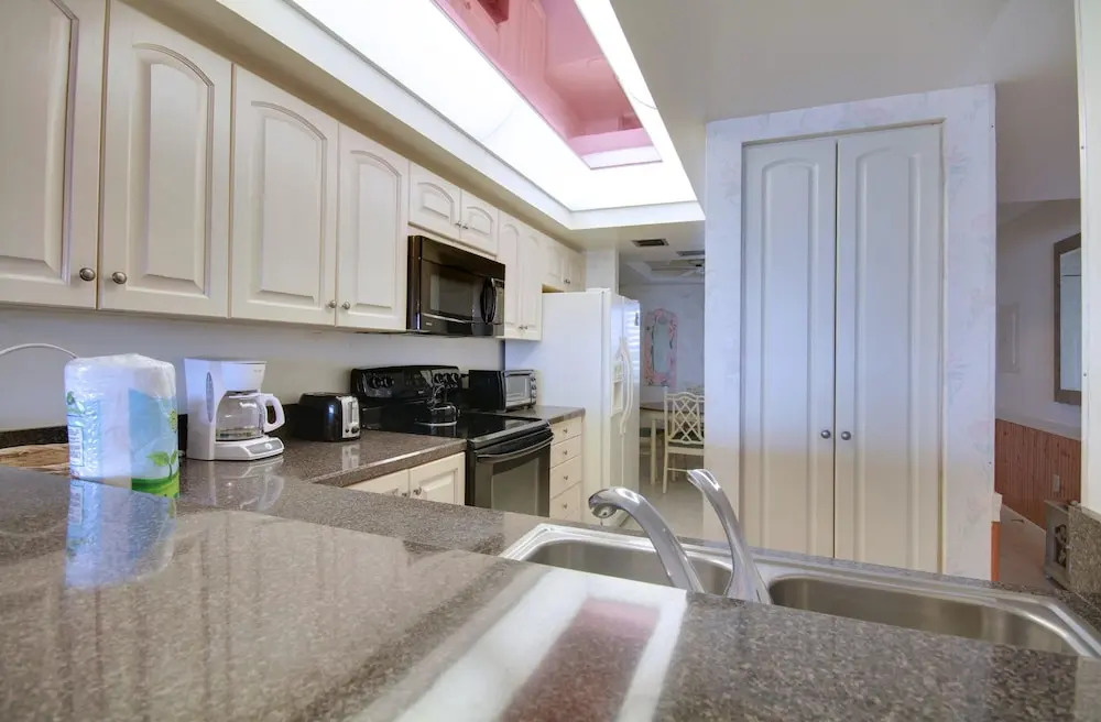 Land's End 303 Building 8 Beachfront With Private Balcony!