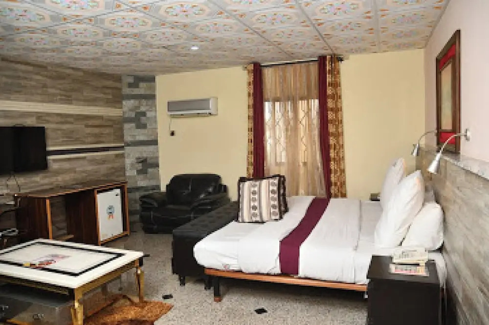 Room-choice Gate Hotel-guest Room