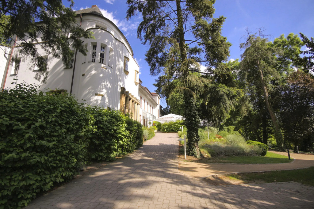 Hofgut Dippelshof Hotel- und Restaurant KG