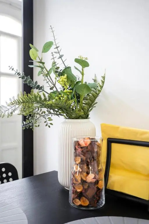 BpR White Peony - 2 BDR Central Home