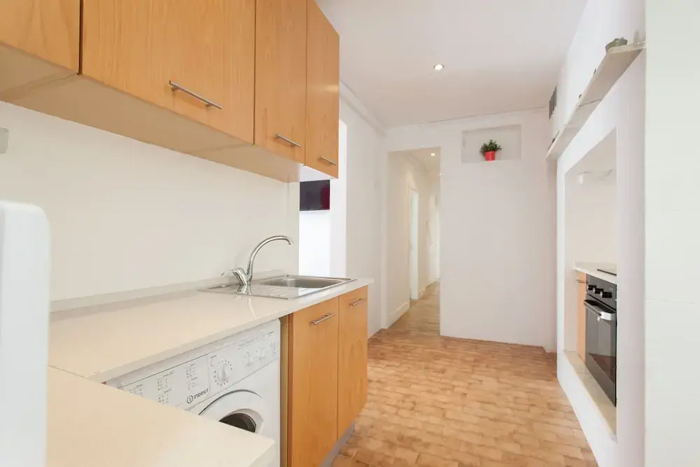 Lisbon Inn Bica Suites