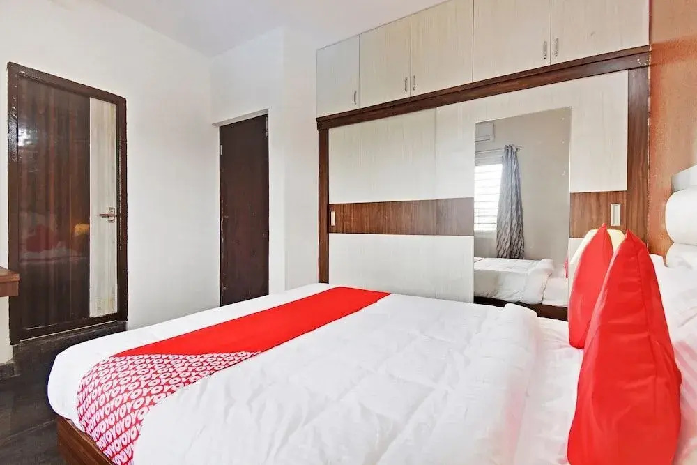 SG Comforts by OYO Rooms