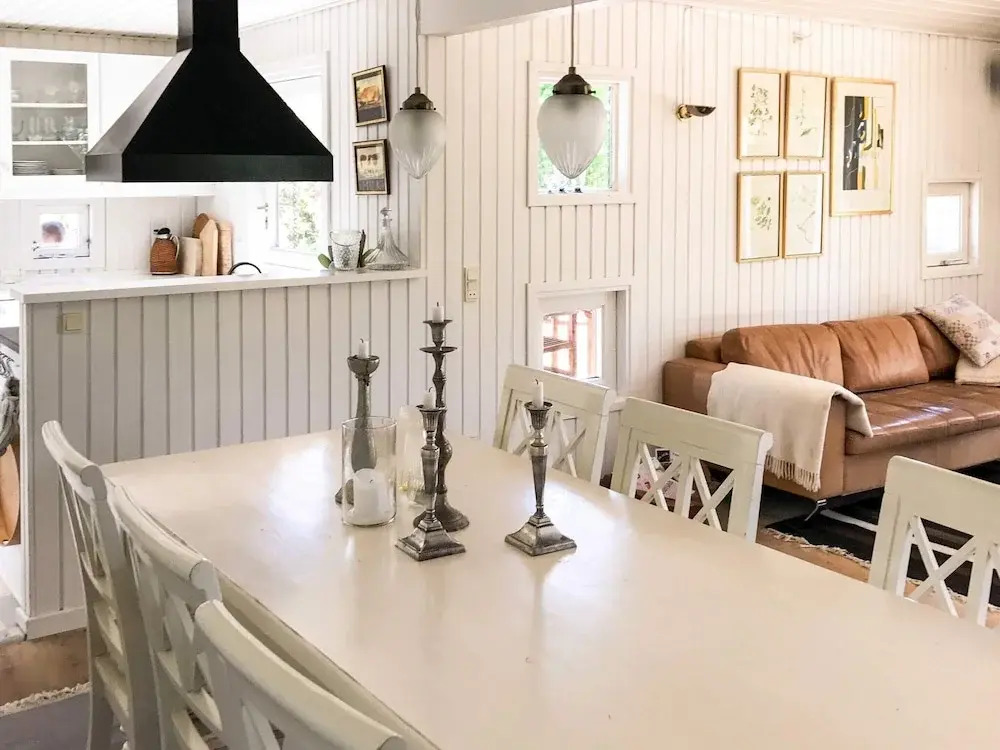 Splendid Holiday Home in Dronningmolle near Beach