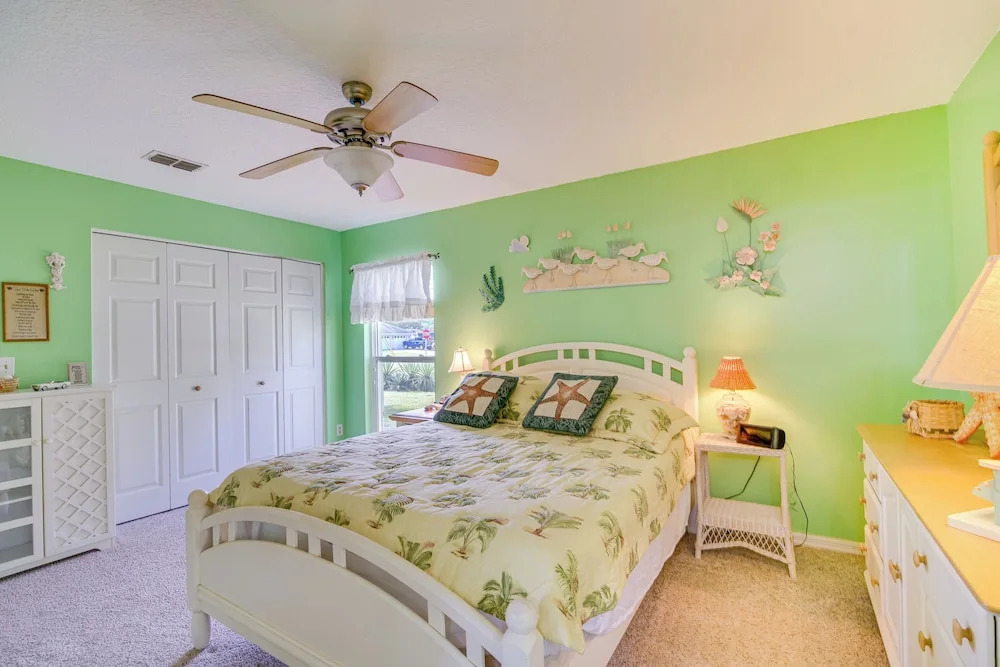 Sebastian Home w/ Screened Lanai: 8 Mi to Beach!