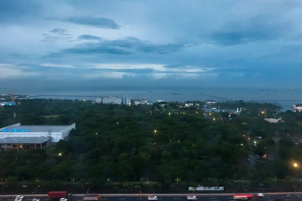 Compact Northland Apartment Near Ancol