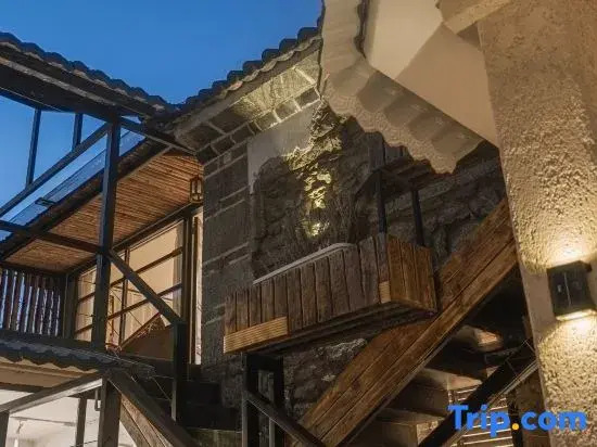 Song-style Guofeng Courtyard Sanqiuting CloudVilla(Dali Ancient City Shop)