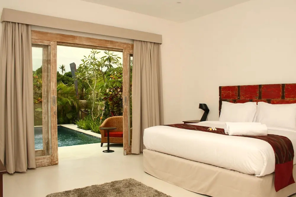 Villa Briana Seminyak by Villas R Us