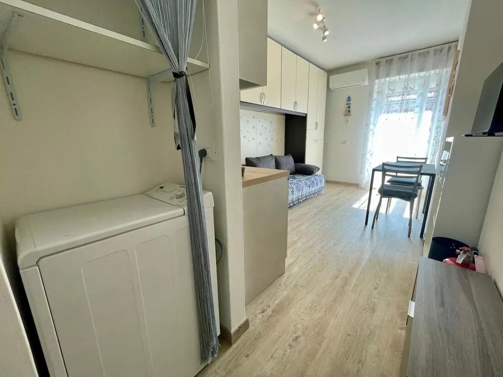 Bright Studio With Terrace