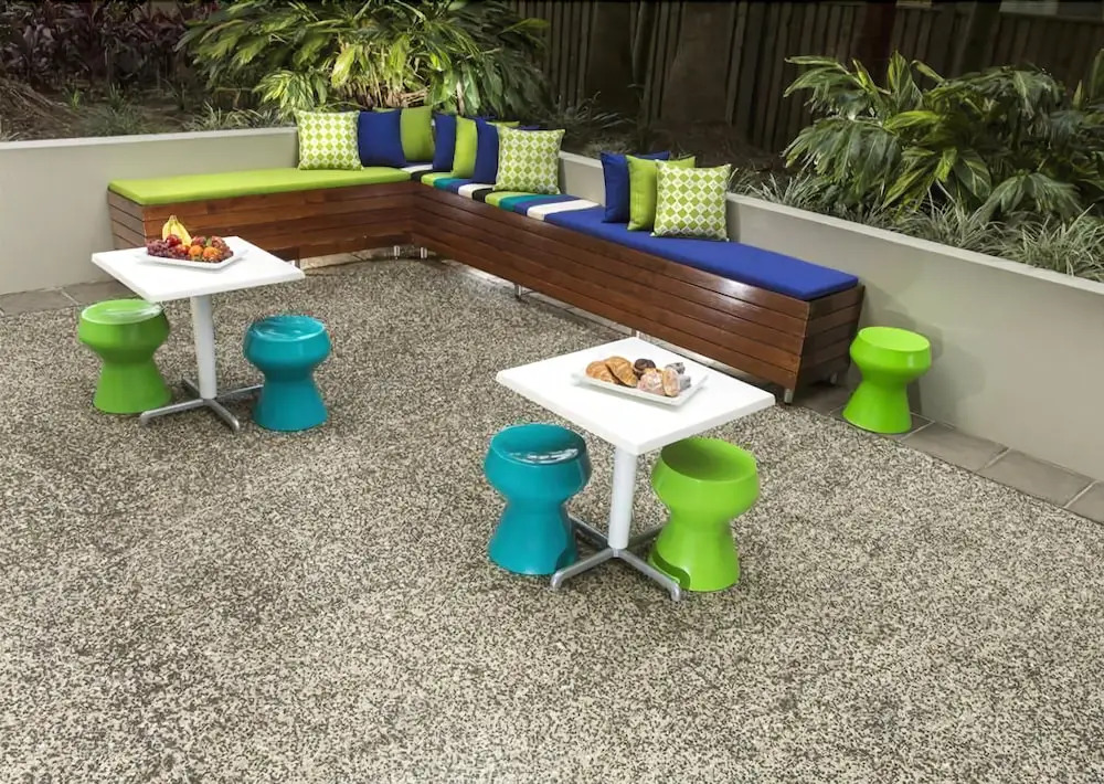 Broadbeach on the Park - We Accommodate