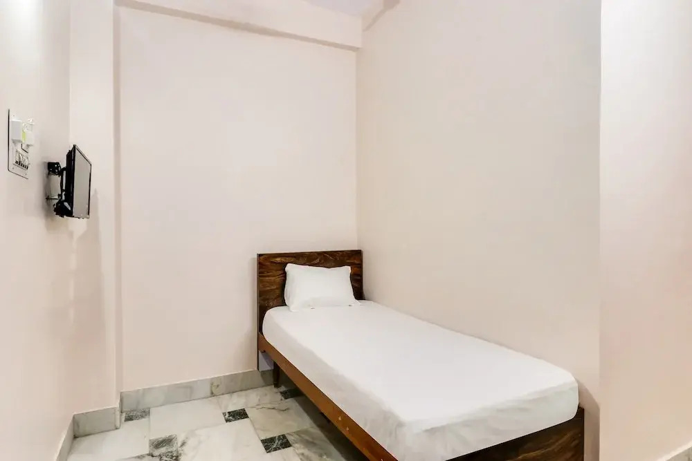 SPOT ON 46554 Hotel Bhawani Palace