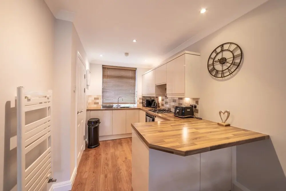 The Elk Suite Sasco Apartments
