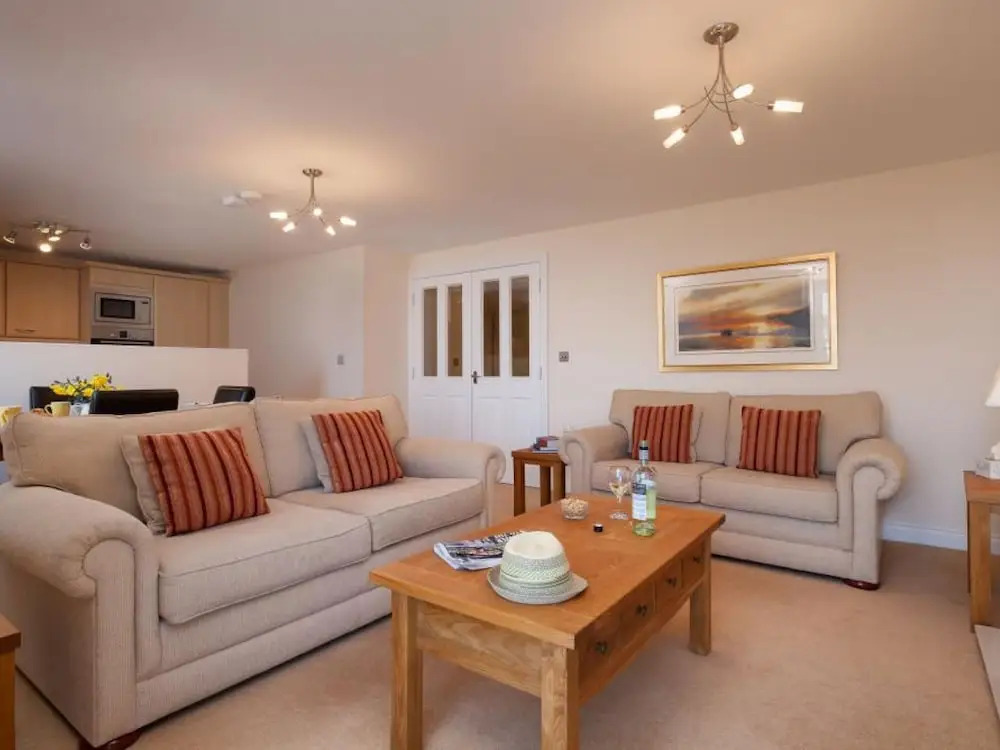 Modern Apartment in Dawlish With Dawlish Coast View