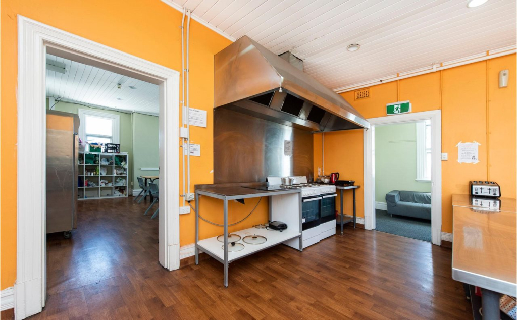 The Old Swan Barracks - Hostel