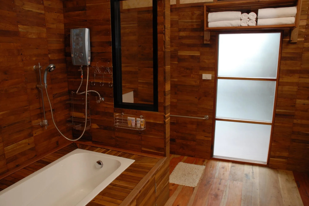 Boutique Raft Resort, River Kwai