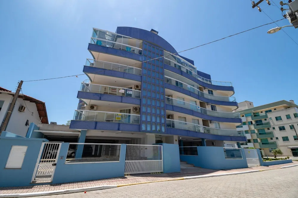 Aluguel Apartamento 2 quartos sendo 1 suíte - 590