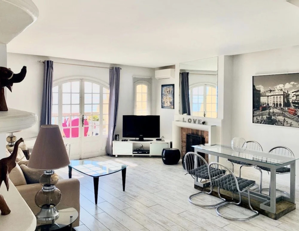 Les Remparts Antibes Location