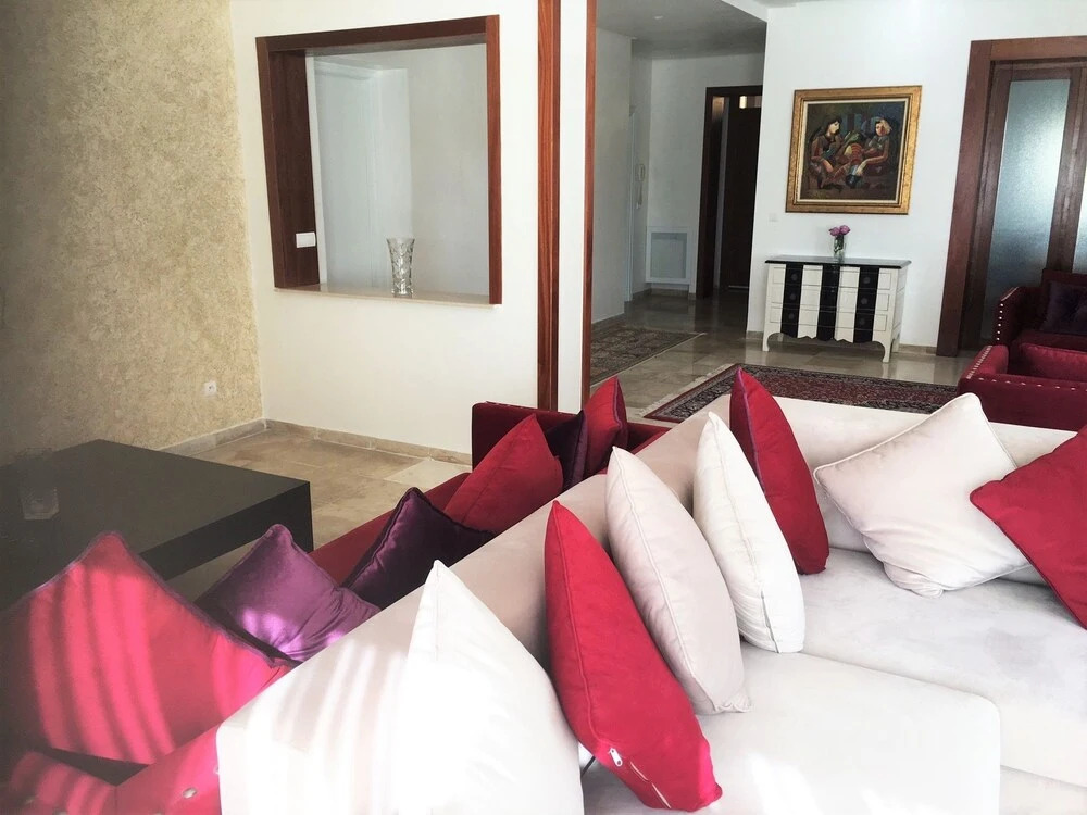 Dar Fatma a Well-appointed, 3-bedroom Villa With a Pool in the Residen