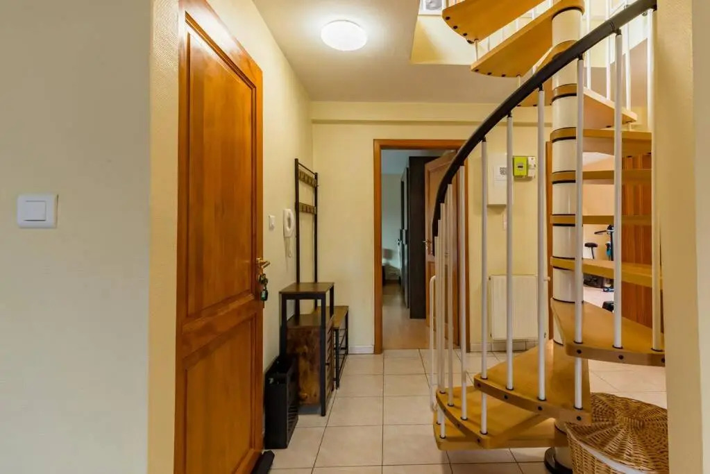 Sejour 6 Pers.( Atypique ) F4 110 M2