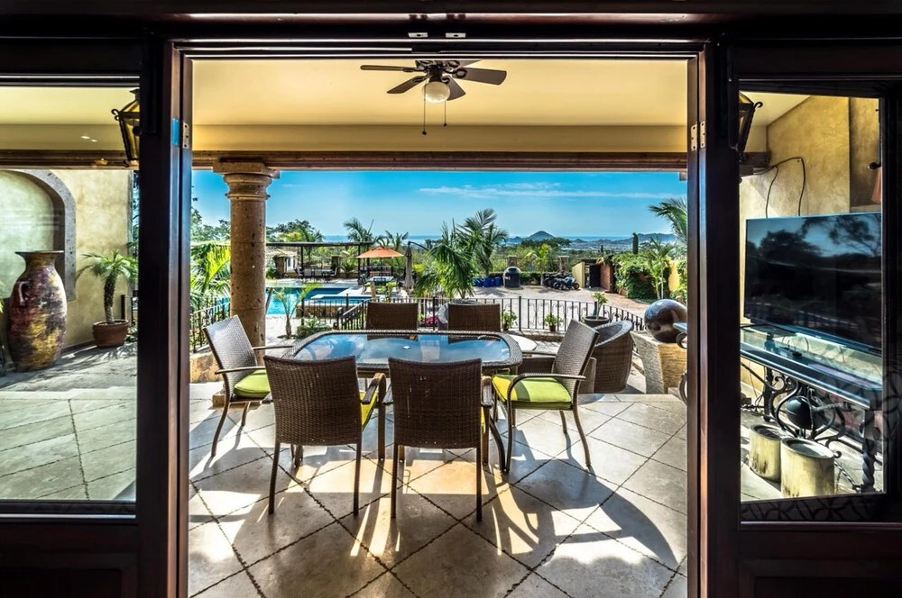 Spacious 4 Bachelor/ette W/free Cook: Finca Tezal