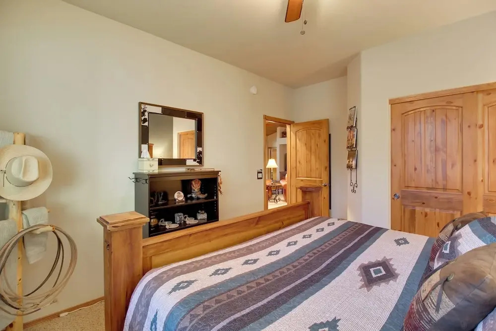 On-Site Trails and Deck Show Low Cabin!