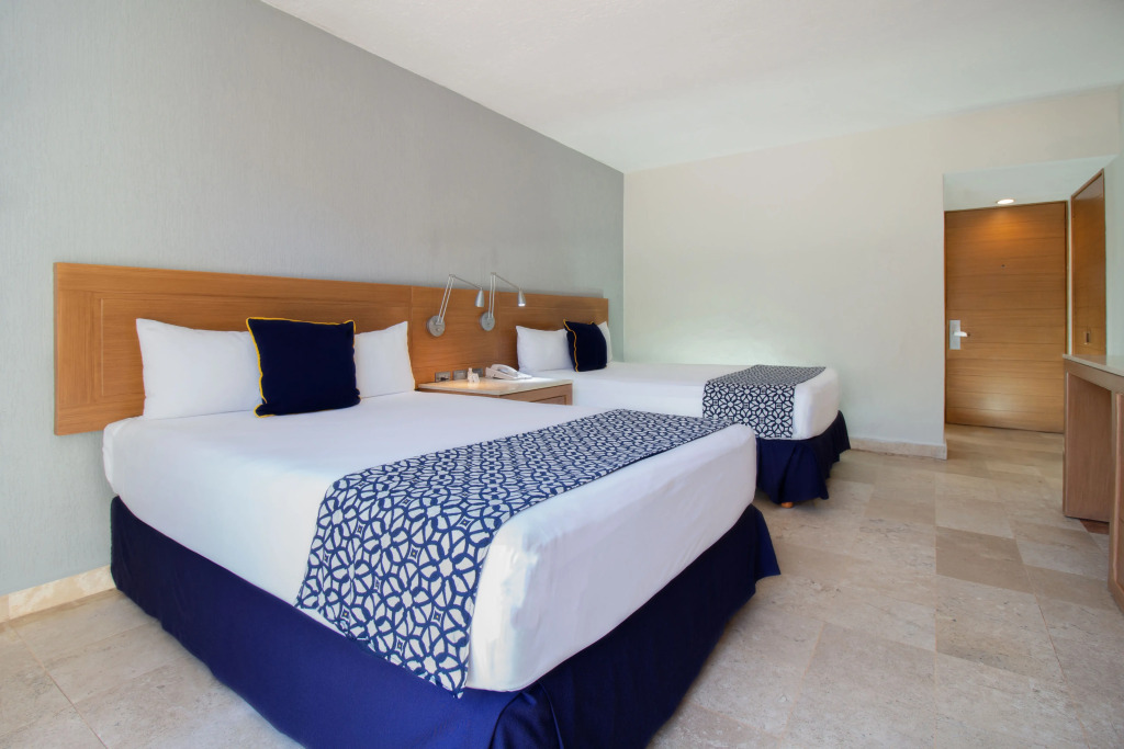 Plaza Pelicanos Club Beach Resort All Inclusive