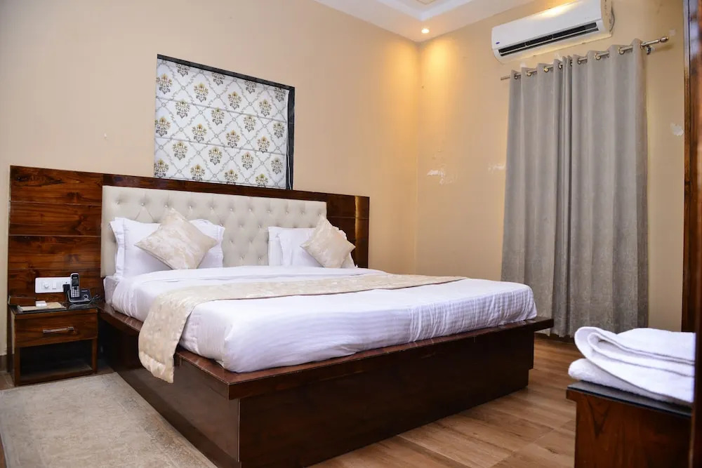 Hotel Signature Villa , Sonipat