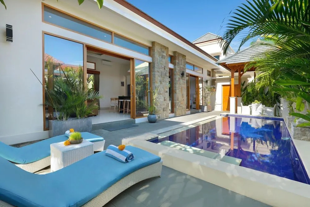 Holl Villa by Wildflower Group