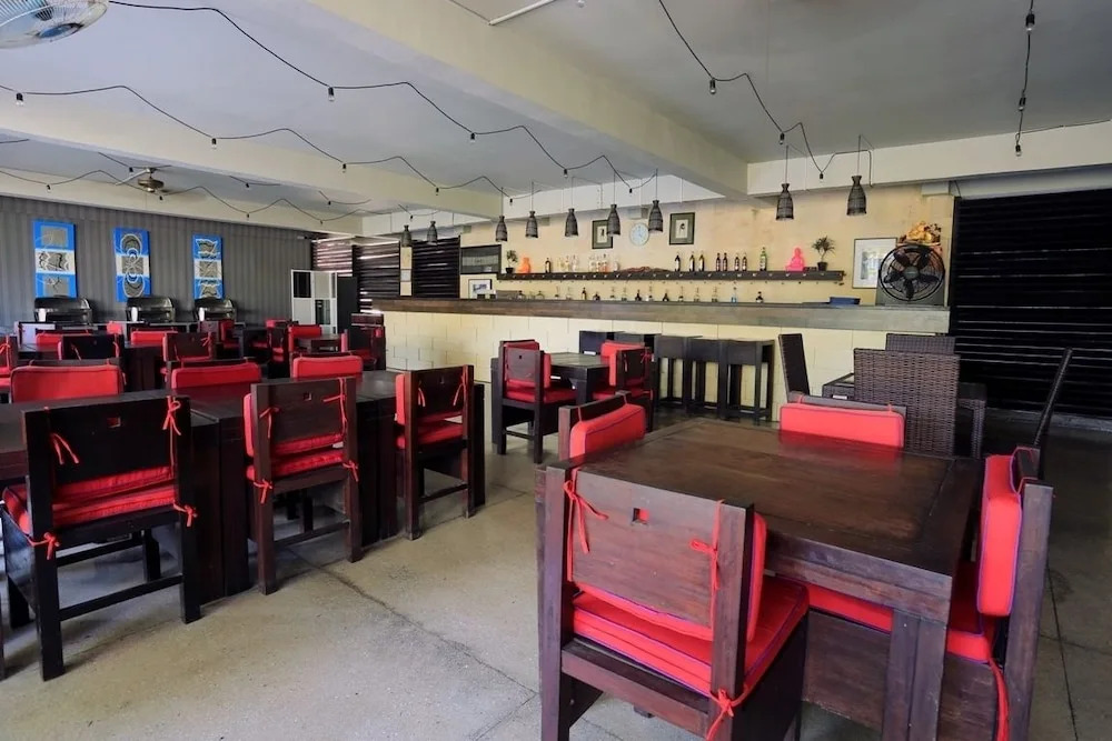 RedDoorz Plus near Kuta Square