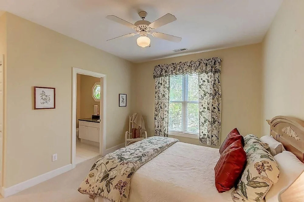 32 Ocean Point