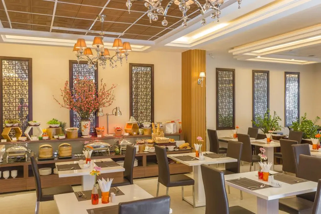 Dyn Opera Hotel