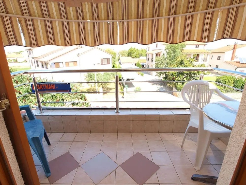 Apartments Orange 709