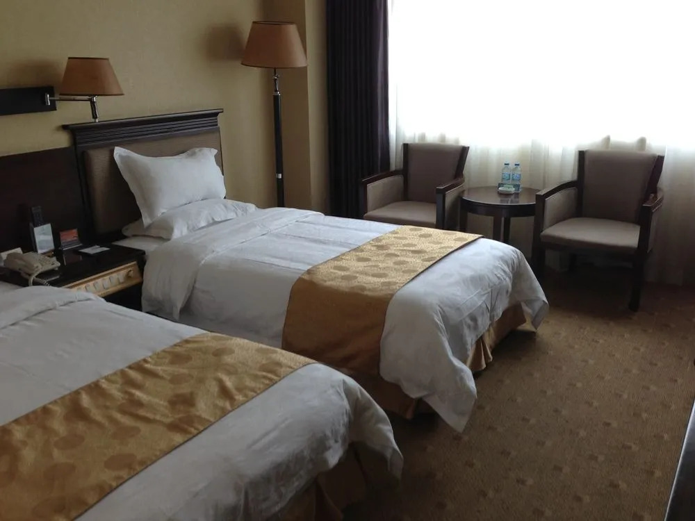 Lifu Hotel - Huang Pu Road Run Du