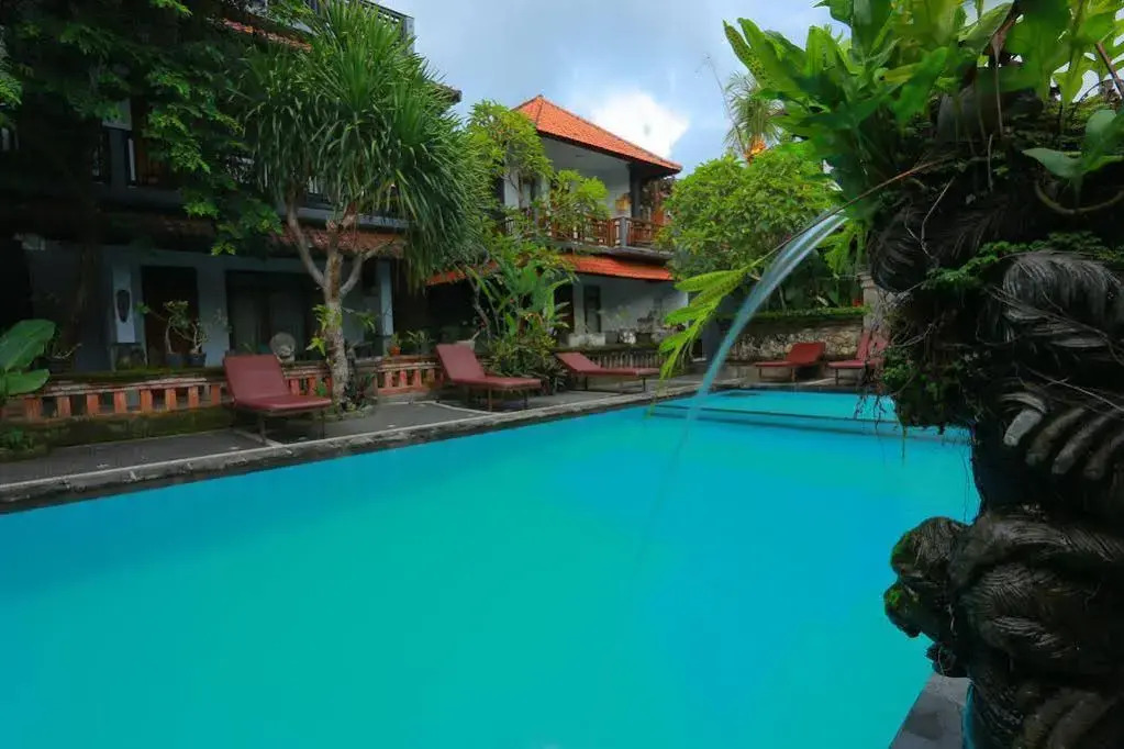 Warsas Garden Bungalow and Spa