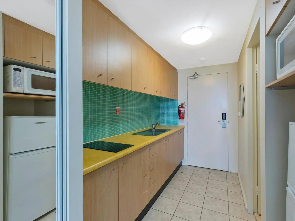 The Entrance Waterfront Apartment 621