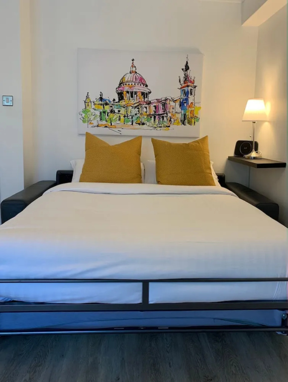 Marlyn Lodge   City of London