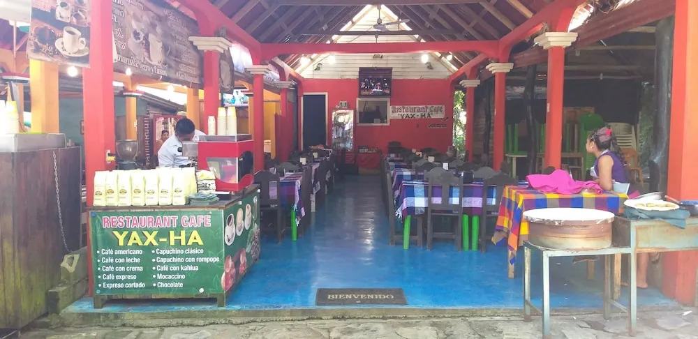 Cabañas Yax-ha