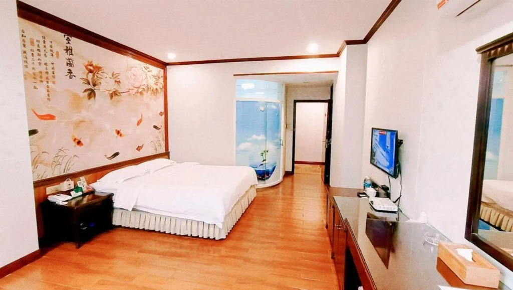 Li's Holiday Hotel (Foshan Sanshui Railway Station)