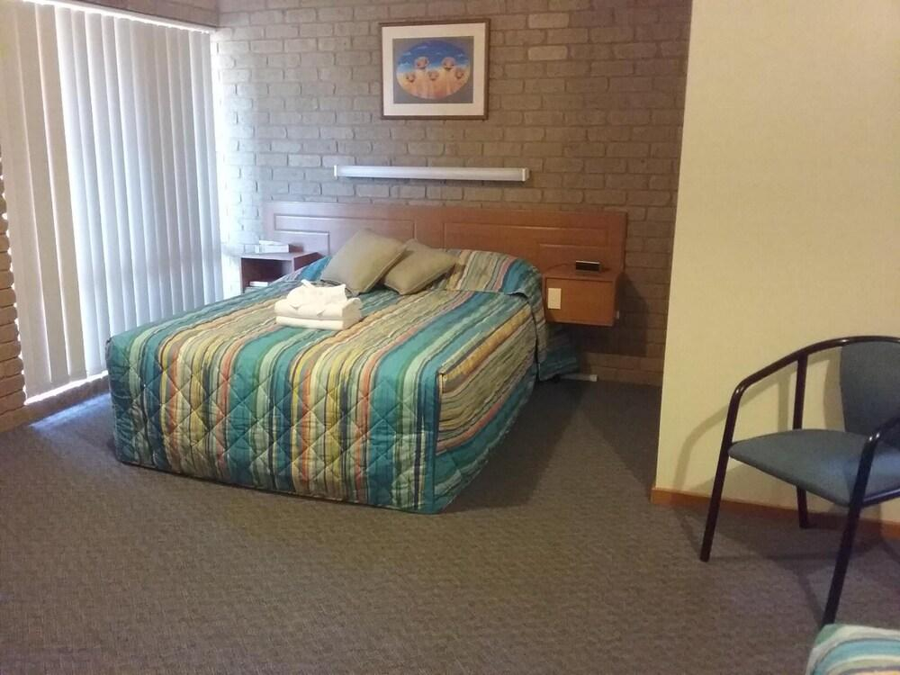 Darling Junction Motor Inn