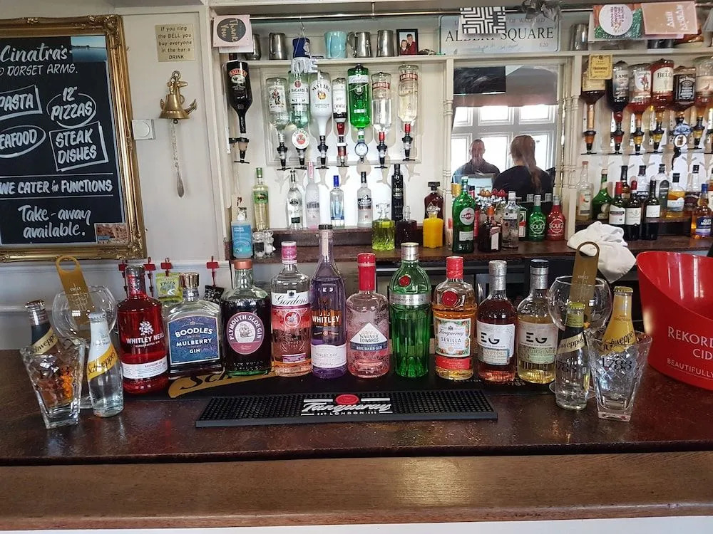 DORSET ARMS HOTEL